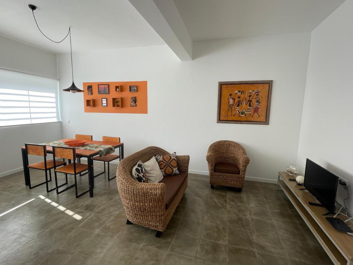 Tia Nita Apartamentos Mindelo Ngoại thất bức ảnh